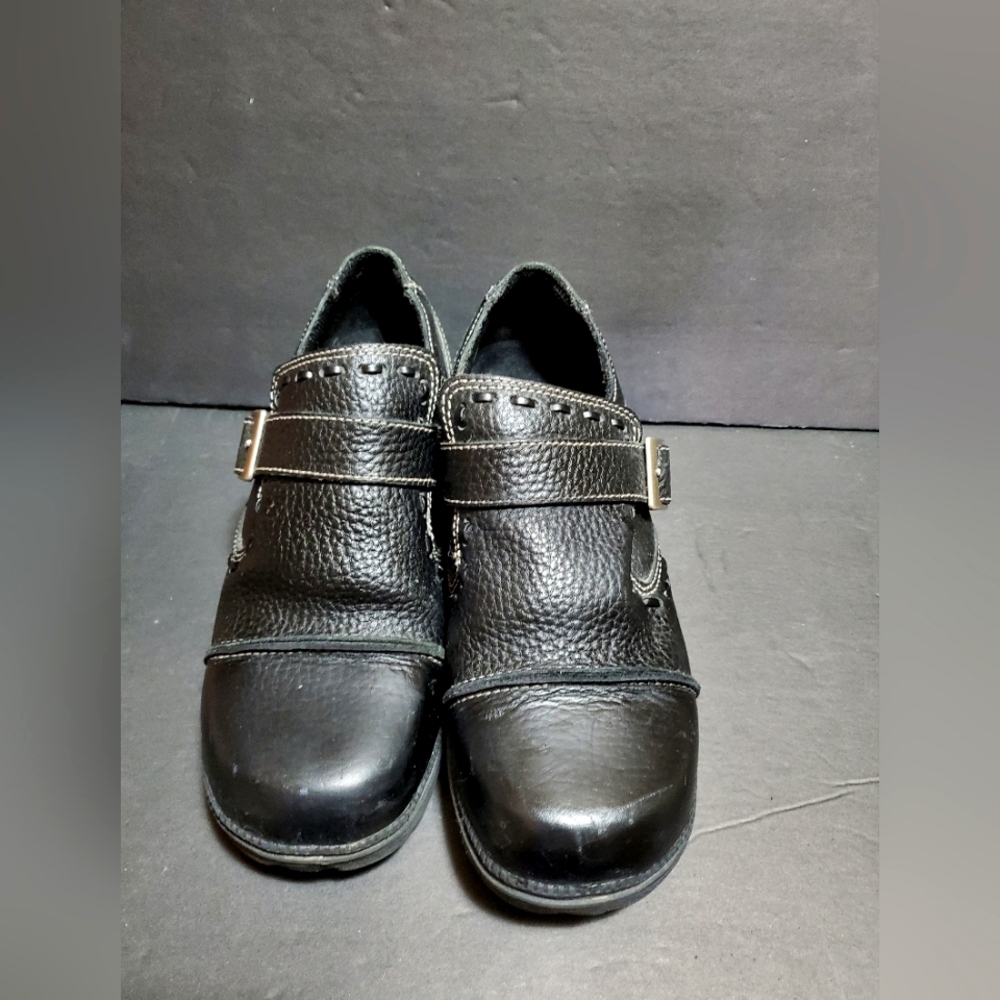 Leather shoes